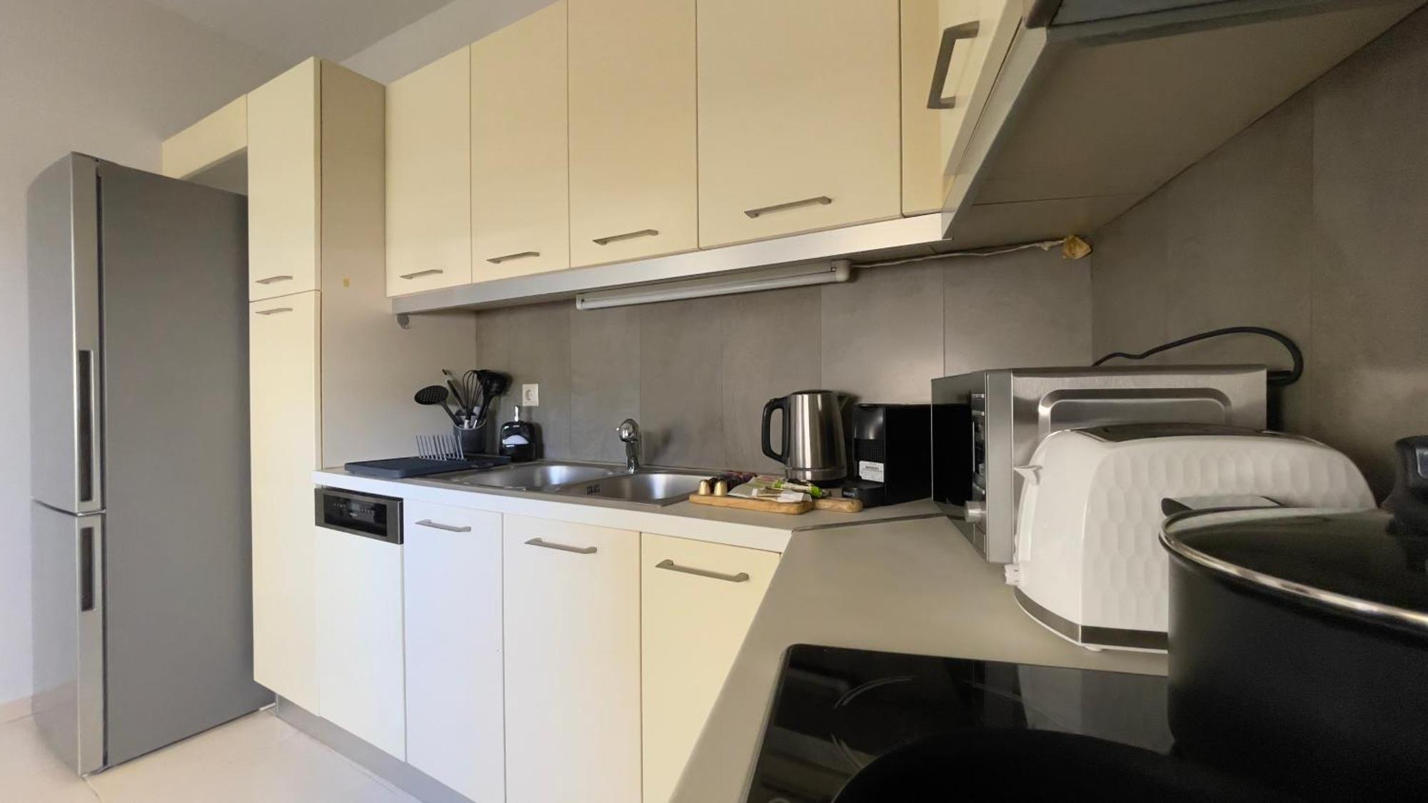 Апартаменты Nh Urban Living In Nea Alikarnassos Ираклион Экстерьер фото